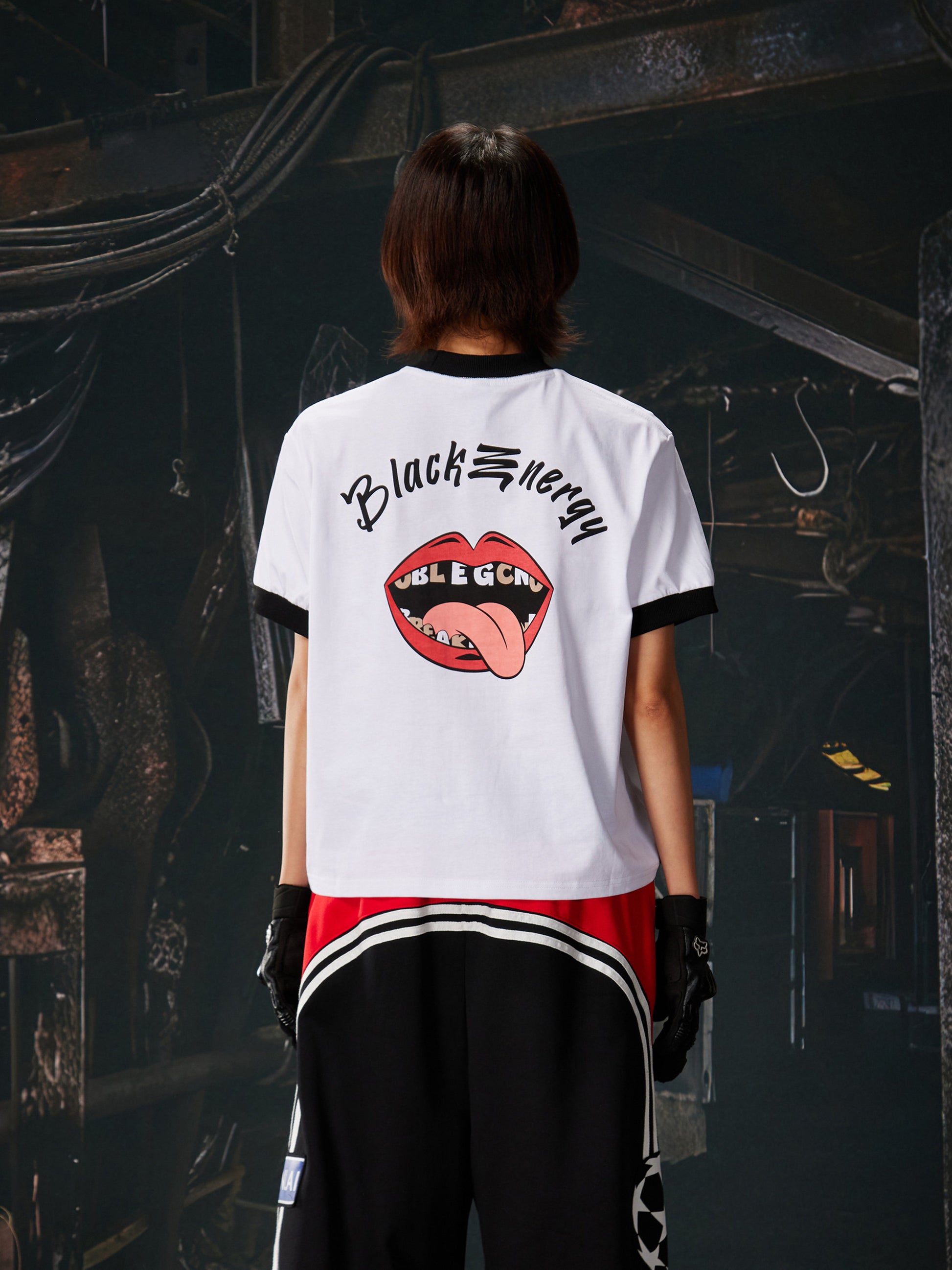 b75b949b-72e0-4562-bda4-f34dd113e3b8